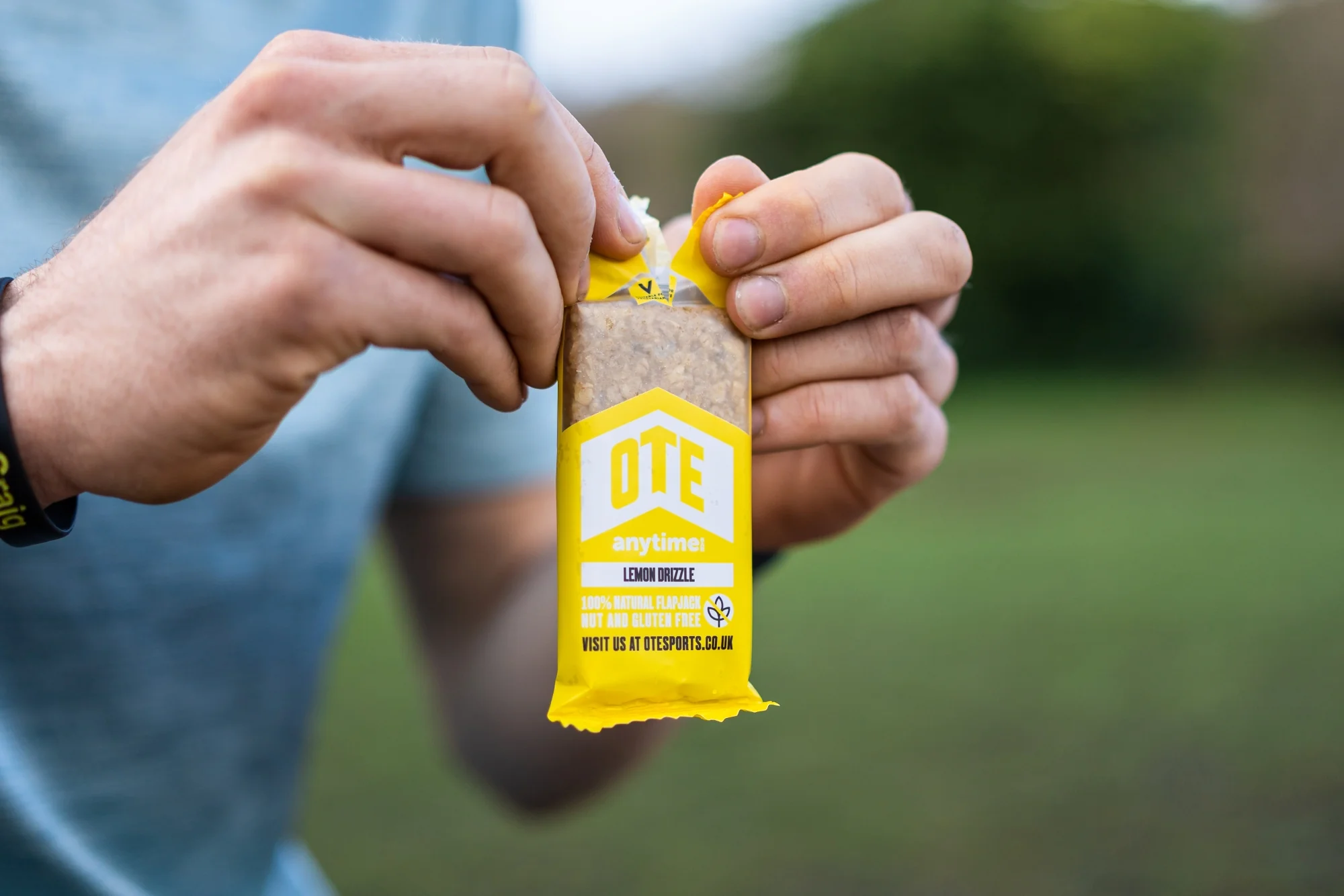 Lemon Drizzle Anytime Bar - Image 4